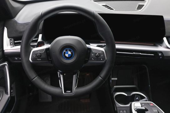 BMW iX1 xDrive30 M Sport