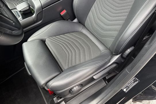 Mercedes GLB 200