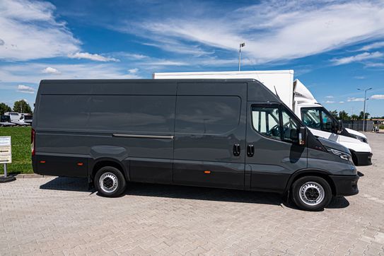 Iveco Daily 35S18 16m3 L4H2