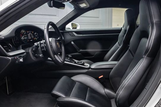 Porsche 911 Carrera 4 PDK