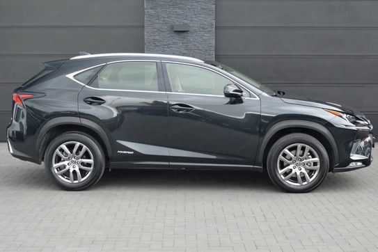 Lexus NX 300h
