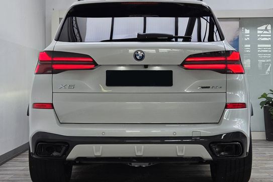 BMW X5 xDrive50e Individual Edition