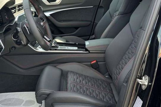 Audi A6 RS6 TFSI quattro Performance Avant