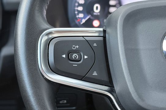 Volvo XC40 T3 Momentum Core aut