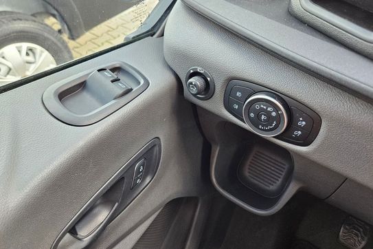 Ford Transit L4H3