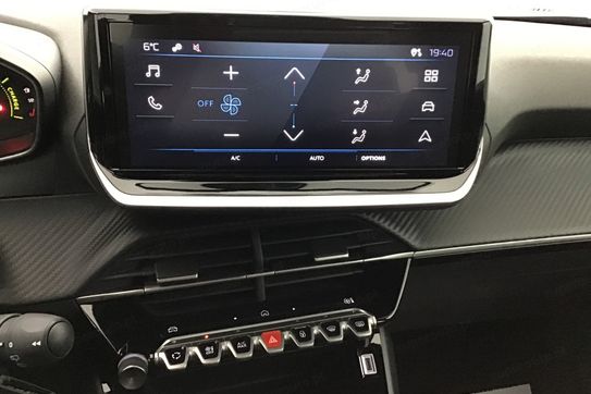 Peugeot 2008 STYLE 1.2 mHEV e-DCS6