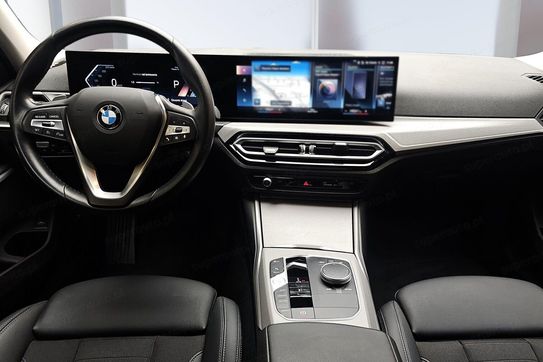 BMW Seria 3 330i xDrive sport-aut