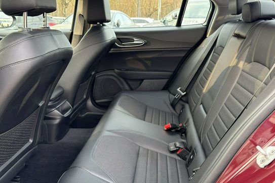 Alfa Romeo Giulia 2.0 Turbo Super aut