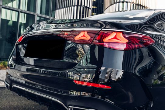 Mercedes E Klasa 220 d 4-Matic AMG