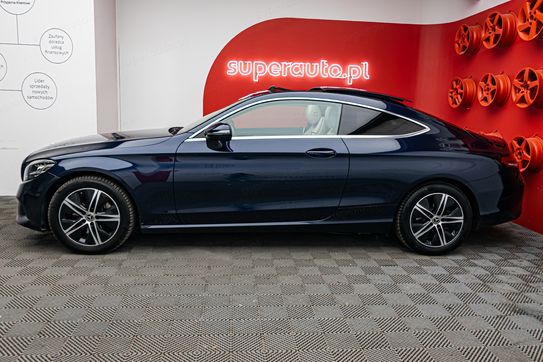 Mercedes Klasa C C 300 9G-TRONIC