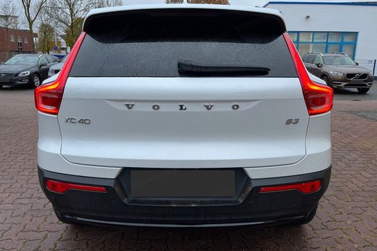 Volvo XC40 B3 Plus Dark