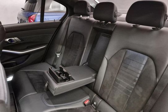 BMW Seria 3 320d xDrive M Sport