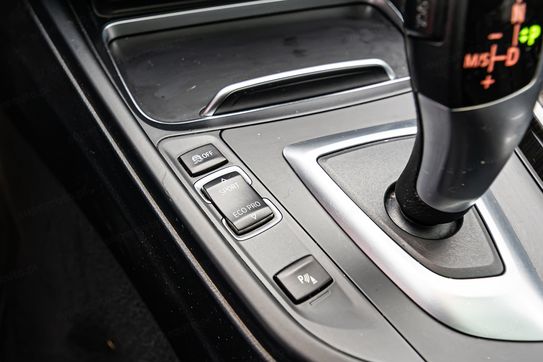 BMW Seria 3 Gran Turismo 320d xDrive Luxury Line aut