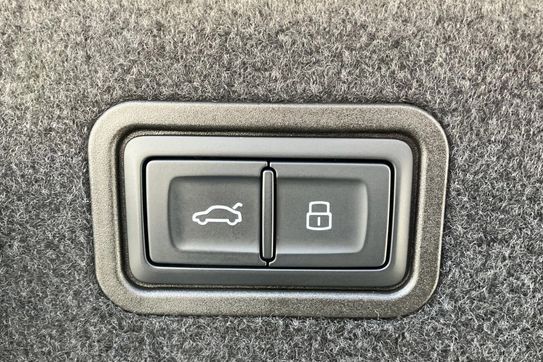 Audi A8 60 TFSI e Quattro Tiptr.