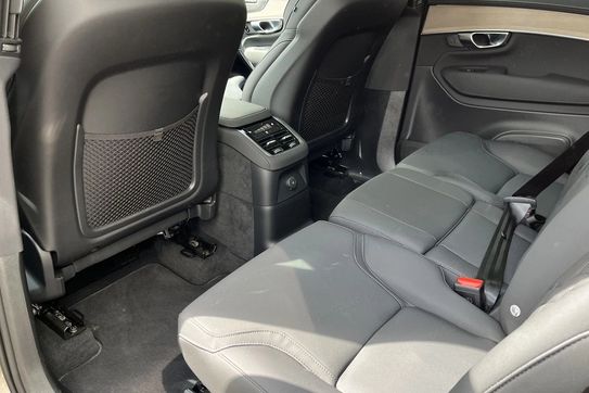 Volvo XC90 T8 AWD Plug-In Hybrid Plus Dark 7os
