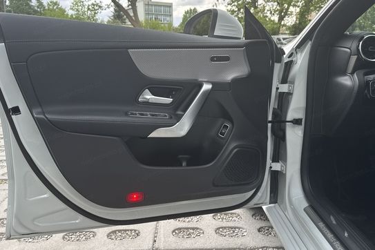 Mercedes CLA 200