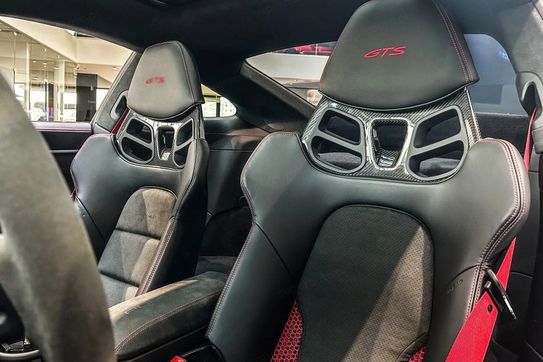 Porsche 911 Carrera 4 GTS