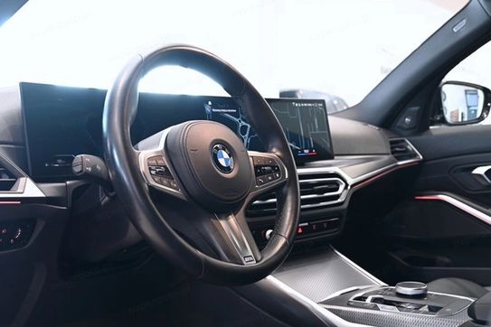BMW Seria 3 330i xDrive M Sport