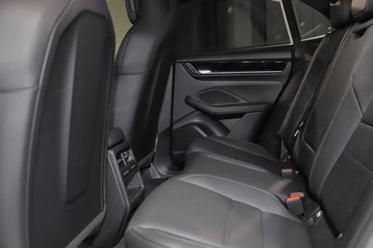 Porsche Macan 4