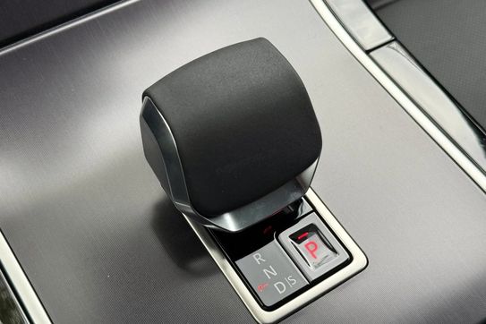 Land Rover Range Rover Velar D300  Dynamic SE