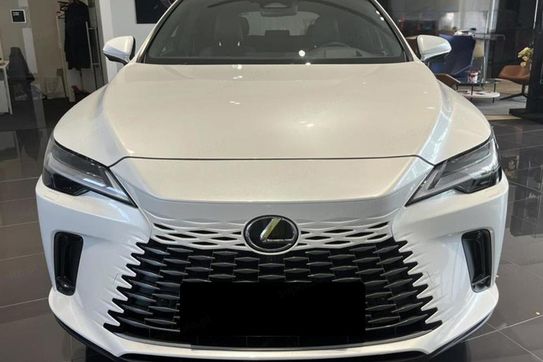 Lexus RX 450h+ Omotenashi 2.5 Hybrid Plug-in