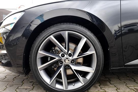 Skoda Superb 2.0 TDI SCR Sportline DSG