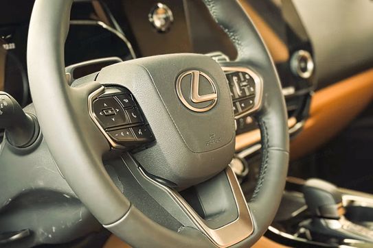 Lexus NX 350h Prestige 2WD
