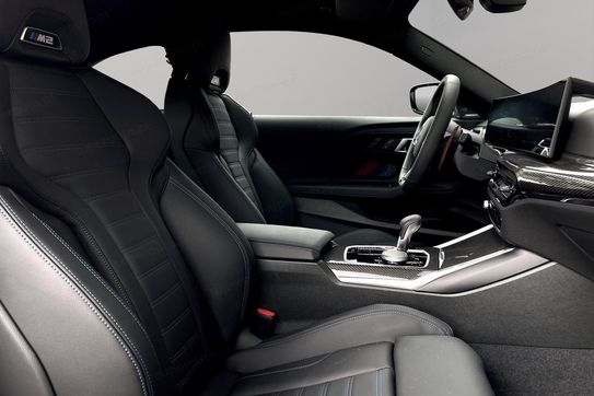 BMW Seria 2 M2