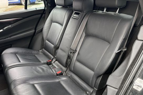 BMW Seria 5 Gran Turismo 520d Luxury Line