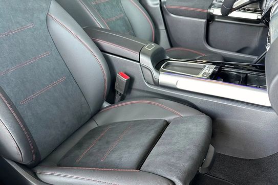 Mercedes GLB 200 AMG Line