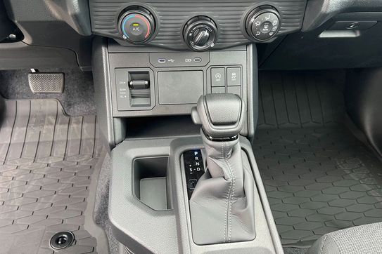 Toyota HiLux mHEV Double Cab Live 4x4 aut