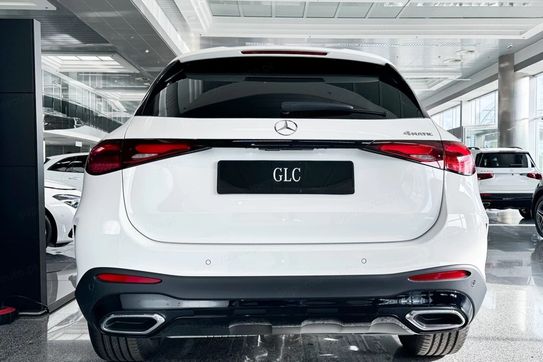 Mercedes GLC 200 4-Matic AMG Line