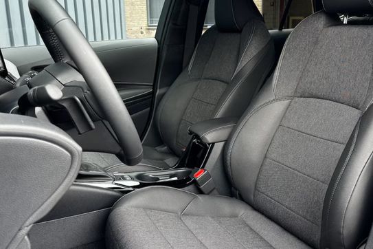 Toyota Corolla Style 2.0 Hybrid Dynamic Force