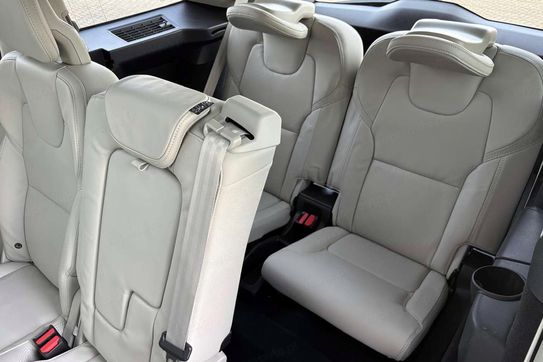 Volvo XC90 B5 AWD Ultra Dark 7os