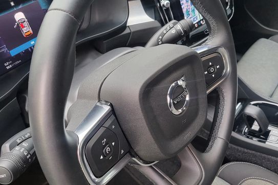 Volvo XC40 B3 B Plus Dark