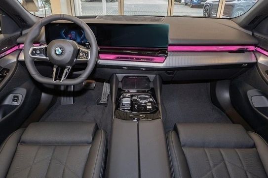 BMW Seria 5 Touring 540d xDrive M Sport