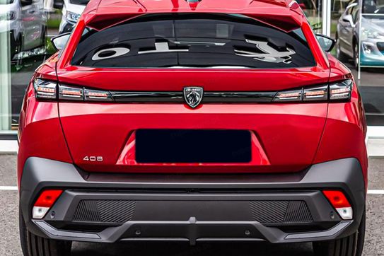 Peugeot 408 Allure e-DCS 1.2 mHEV