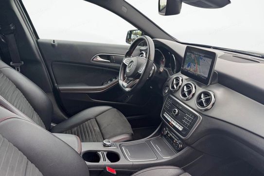 Mercedes GLA 200