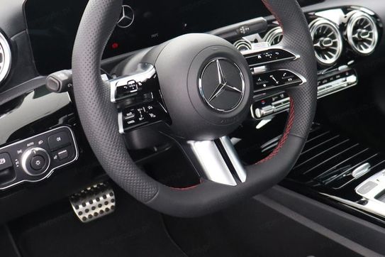 Mercedes Klasa A 220 4-Matic AMG Line