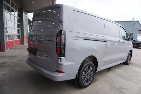 Ford Transit Custom 320 L2H1 Limited