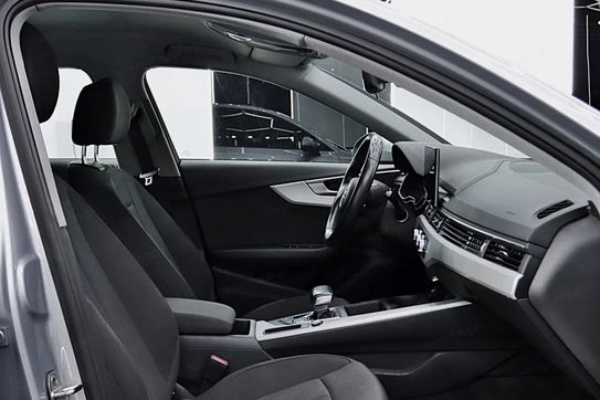 Audi A4 35 TFSI S tronic