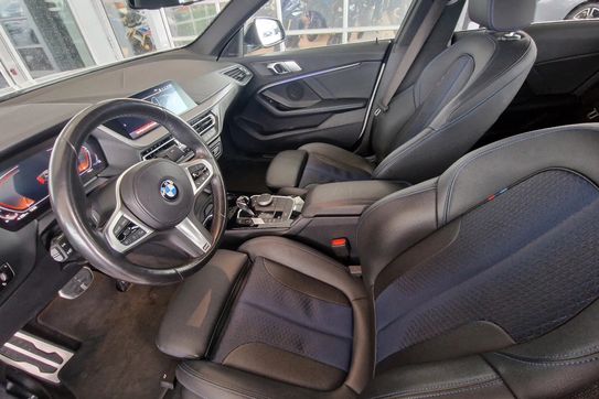 BMW Seria 2 Gran Coupe 218i M Sport