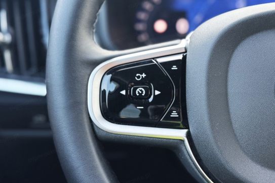 Volvo V90 T6 AWD Plug-In Hybrid Plus Dark aut