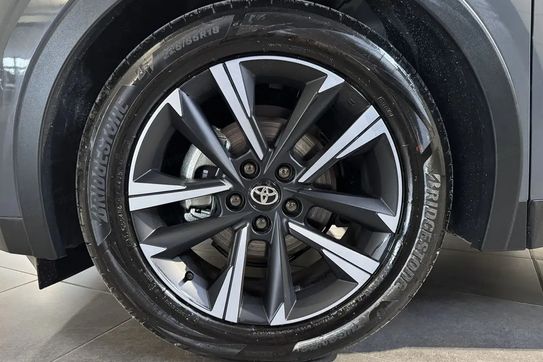 Toyota C-HR Style 2.0 Hybrid Dynamic Force Plug-in