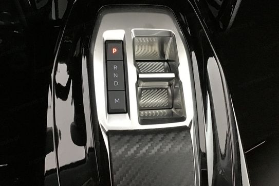 Peugeot 208 ALLURE 1.2 mHEV e-DCS6