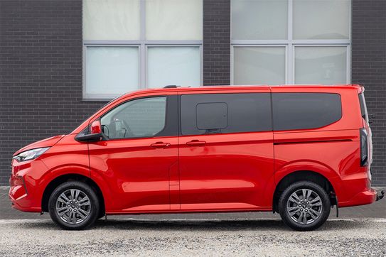 Ford Tourneo Custom L1H1 Titanium X AT