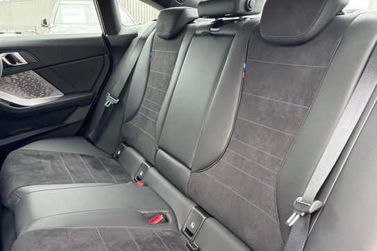 BMW Seria 2 220 mHEV