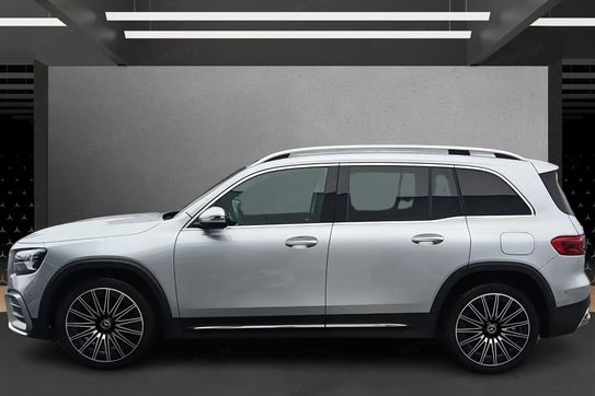 Mercedes GLB 220 mHEV 4-Matic AMG Line 8G-DCT 7- osobowy