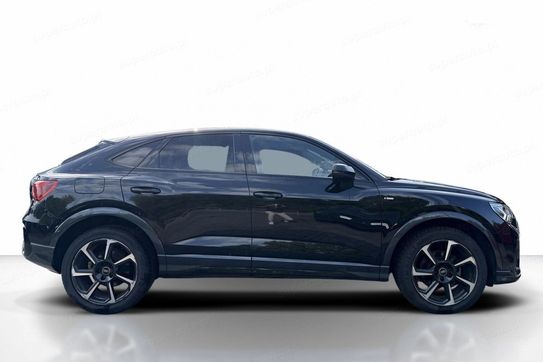 Audi Q3 35 TFSI mHEV S-Line S tronic