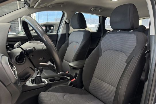 Hyundai i30 1.5 DPI Classic +